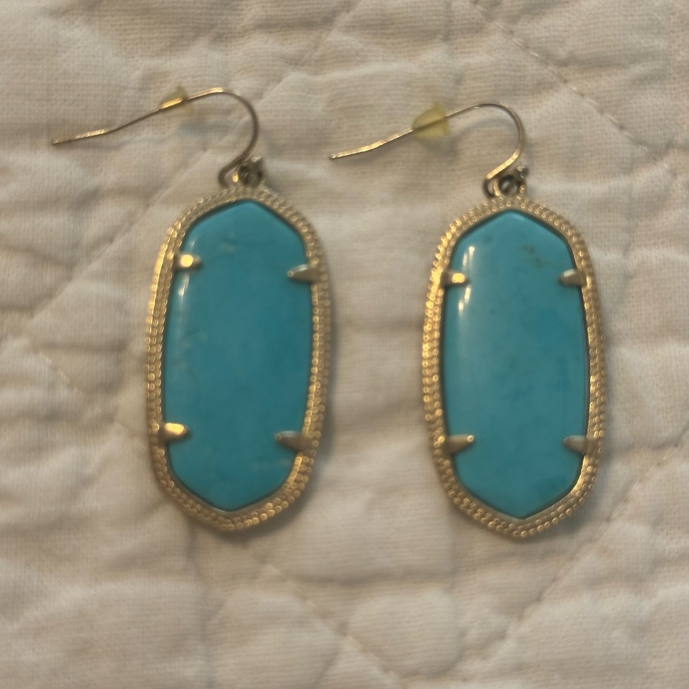 Kendra Scott dangle turquoise earrings. Great condition